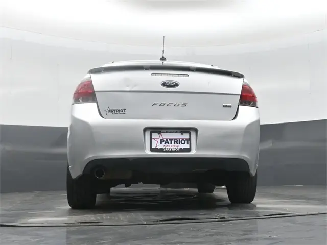 2011 Ford Focus SES photo 34