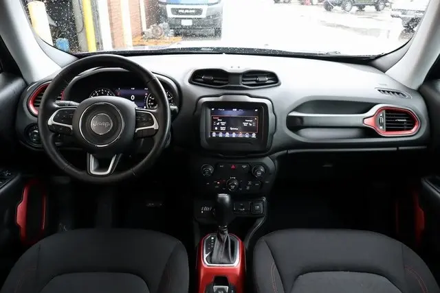 2018 Jeep Renegade Trailhawk photo 35