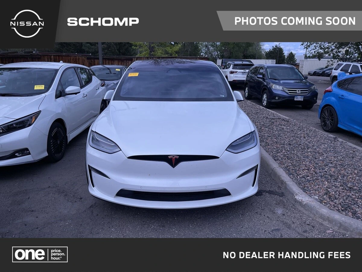 2022 Tesla Model X Long Range's photo