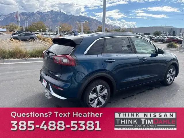2018 Kia Niro FE LX photo 4