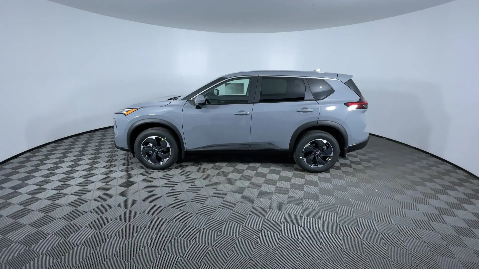2026 Nissan Rogue SV photo 5