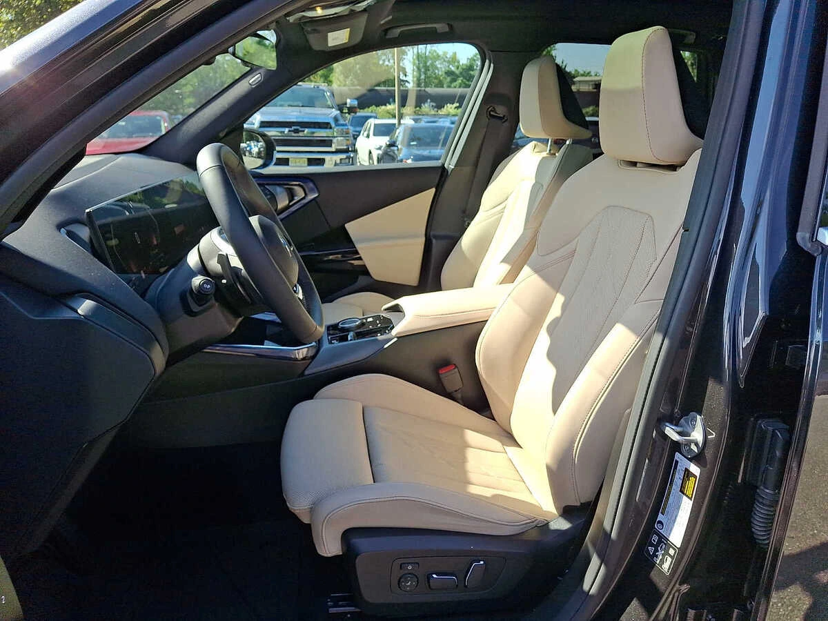 2026 BMW X3 30 - Photo 10