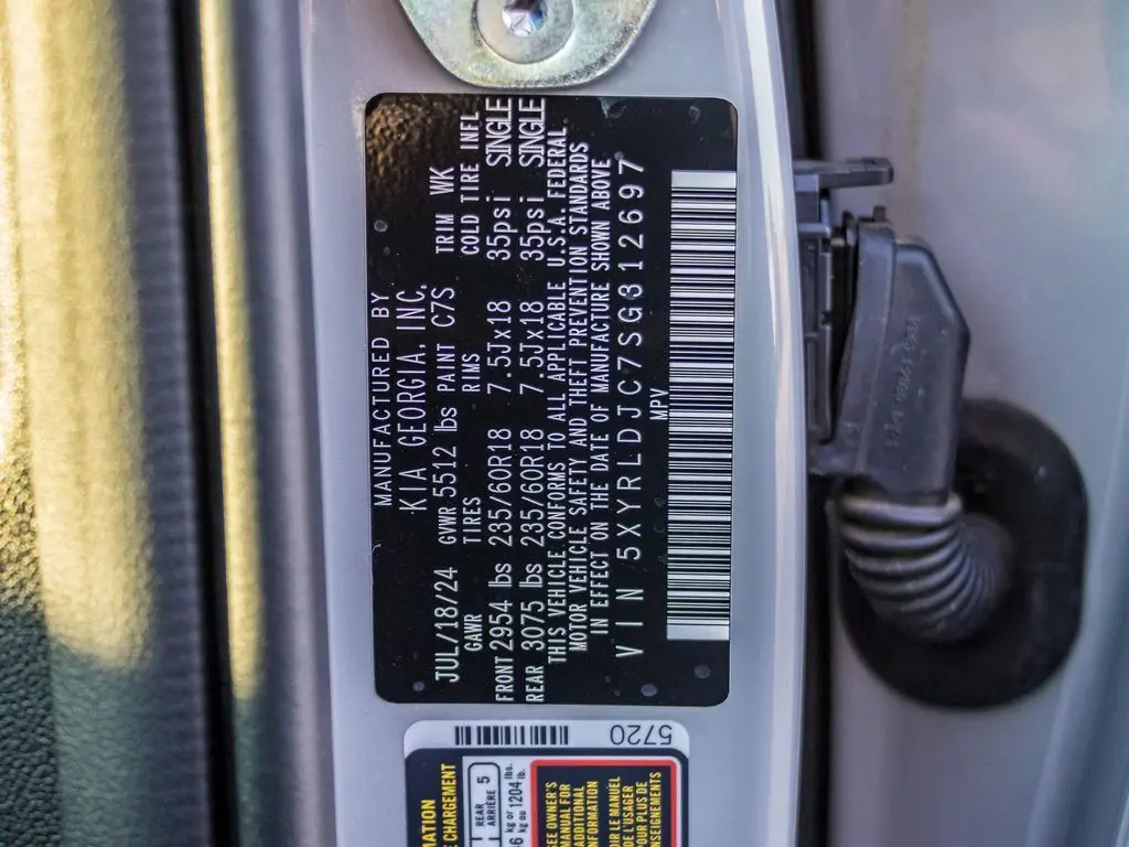 2025 Kia Sorento S photo 34
