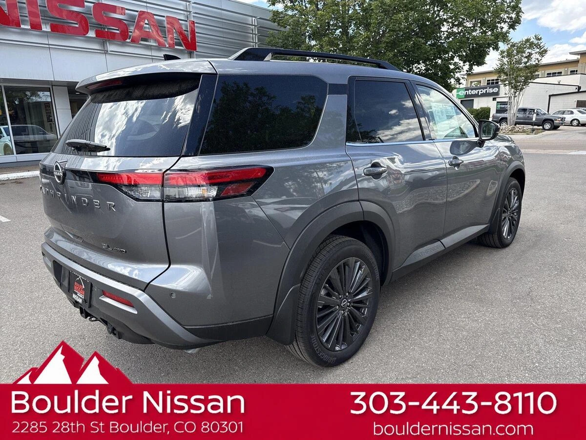 2026 Nissan Pathfinder SL - Photo 8