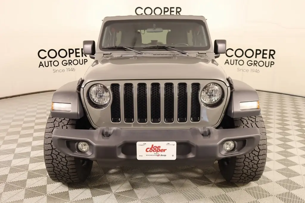 2020 Jeep Wrangler Unlimited Sport Altitude photo 9
