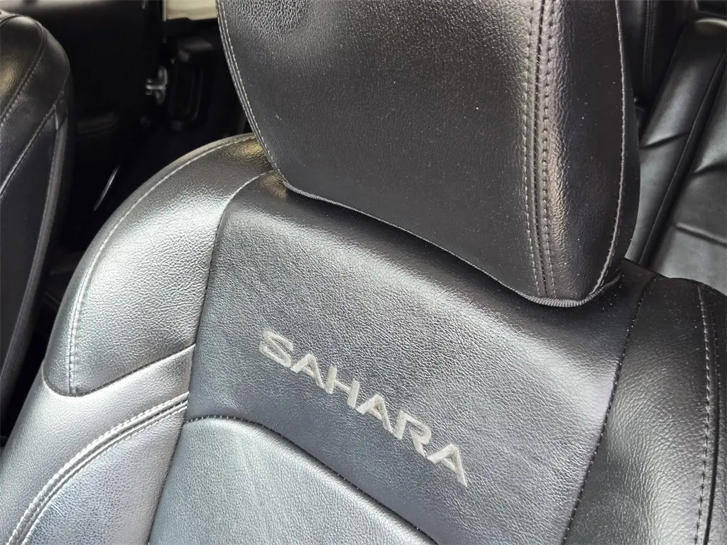 2022 Jeep Wrangler Unlimited Sahara photo 14