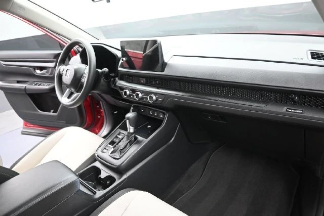 2026 Honda CR-V LX - Photo 6