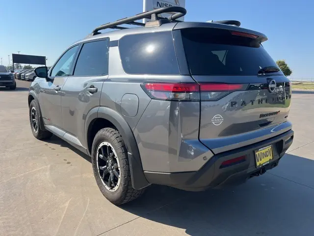 2024 Nissan Pathfinder Rock Creek photo 4