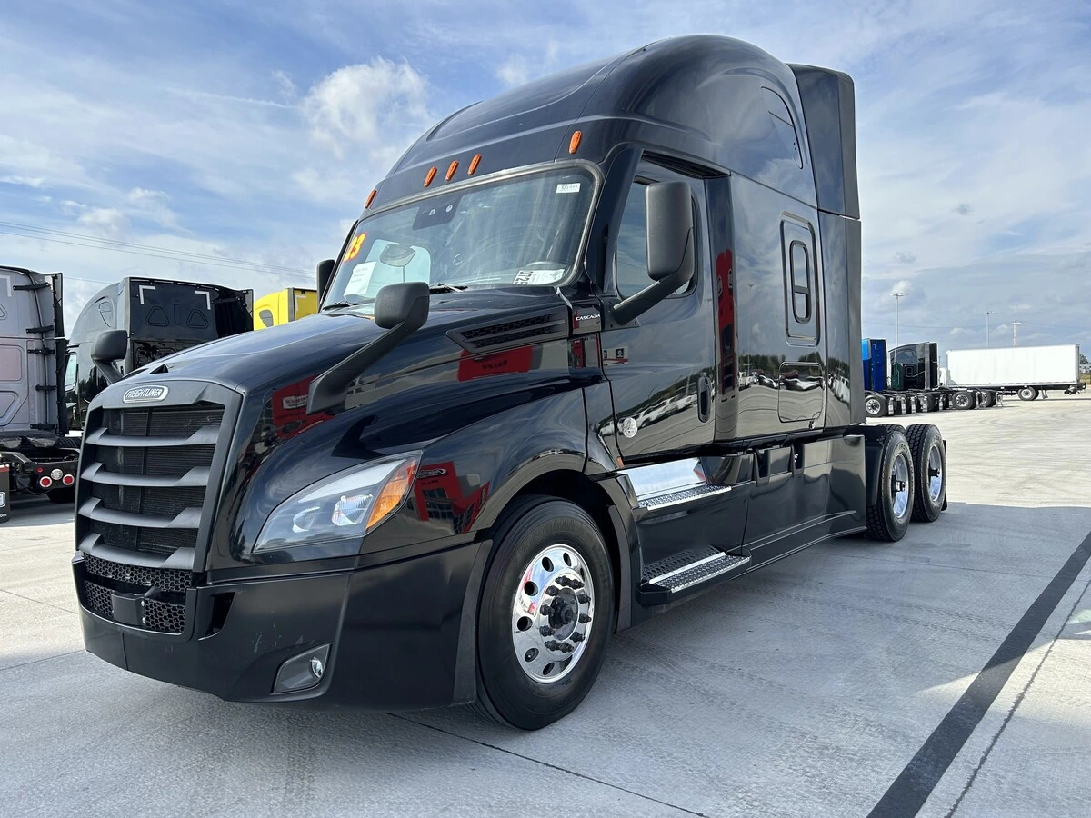 2022 Freightliner Cascadia