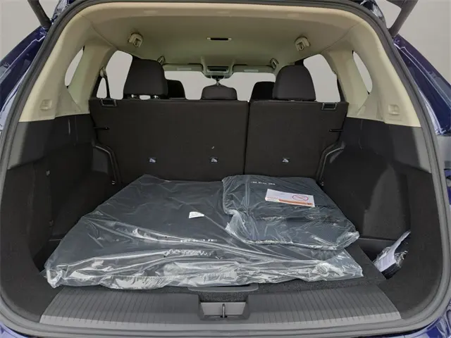 2026 Nissan Rogue SV photo 24