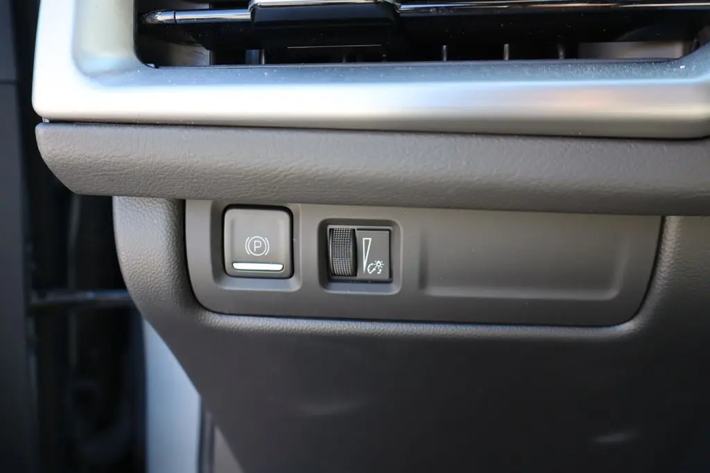 2024 Cadillac XT4 Premium Luxury photo 9