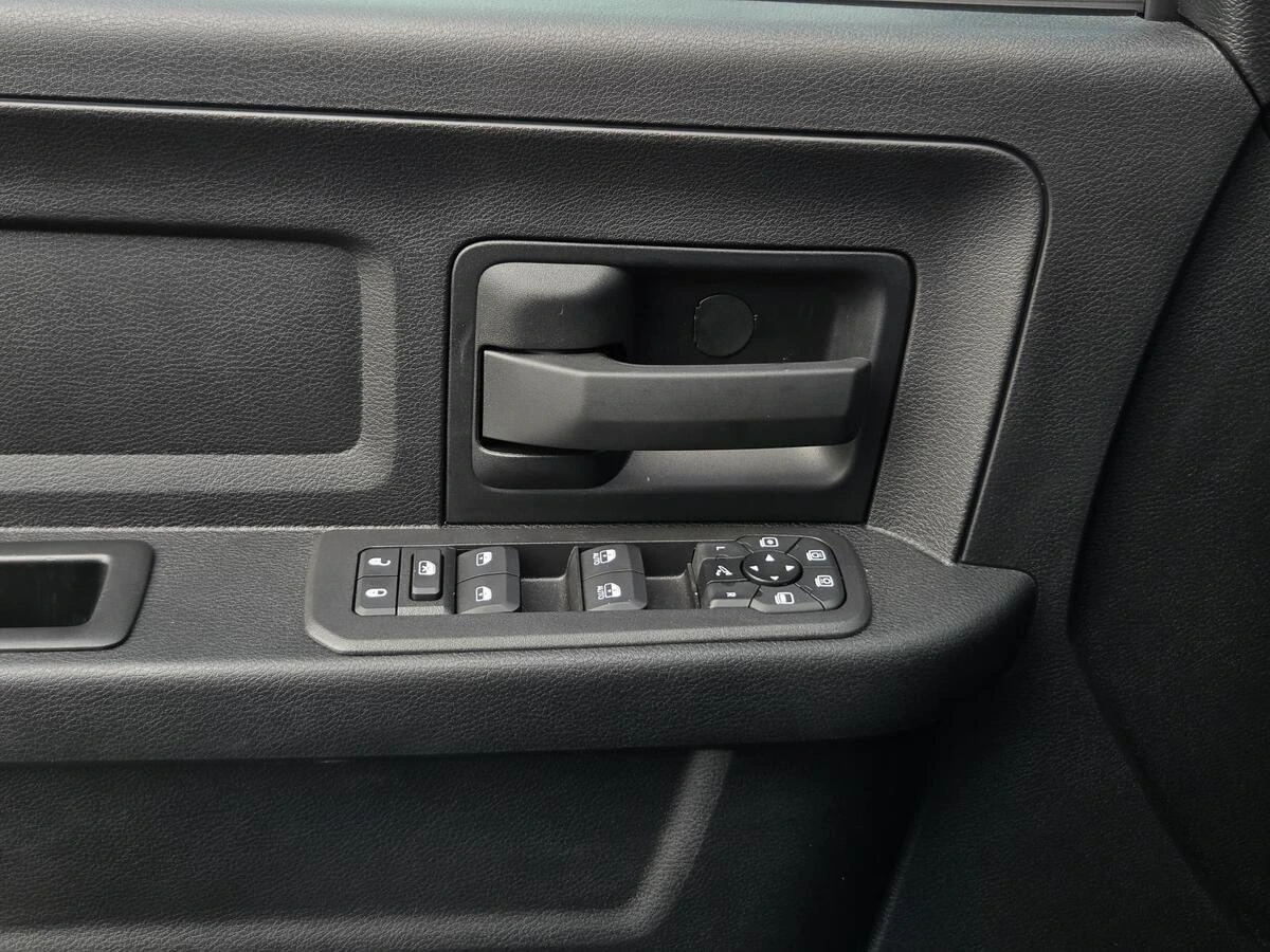 2025 RAM 2500 Tradesman - Photo 23
