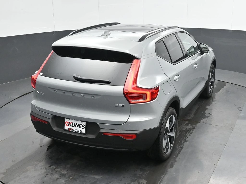 2026 Volvo XC40 Plus - Photo 30
