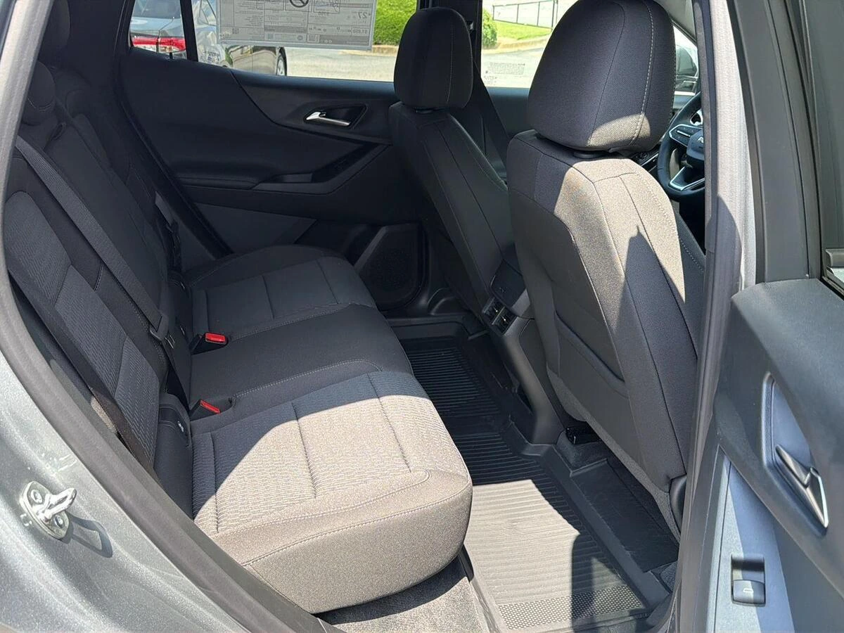 2026 Chevrolet Equinox LT - Photo 12