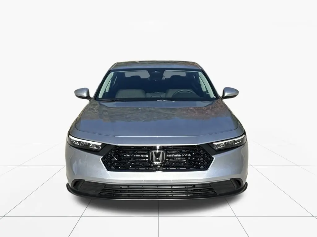 2025 Honda Accord LX photo 2