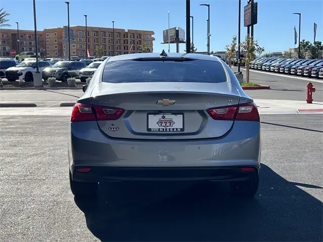 2024 Chevrolet Malibu 1LT photo 4