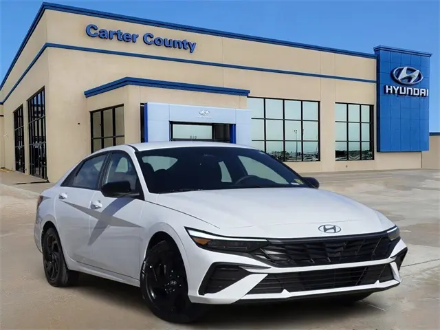 2026 Hyundai Elantra SEL's photo