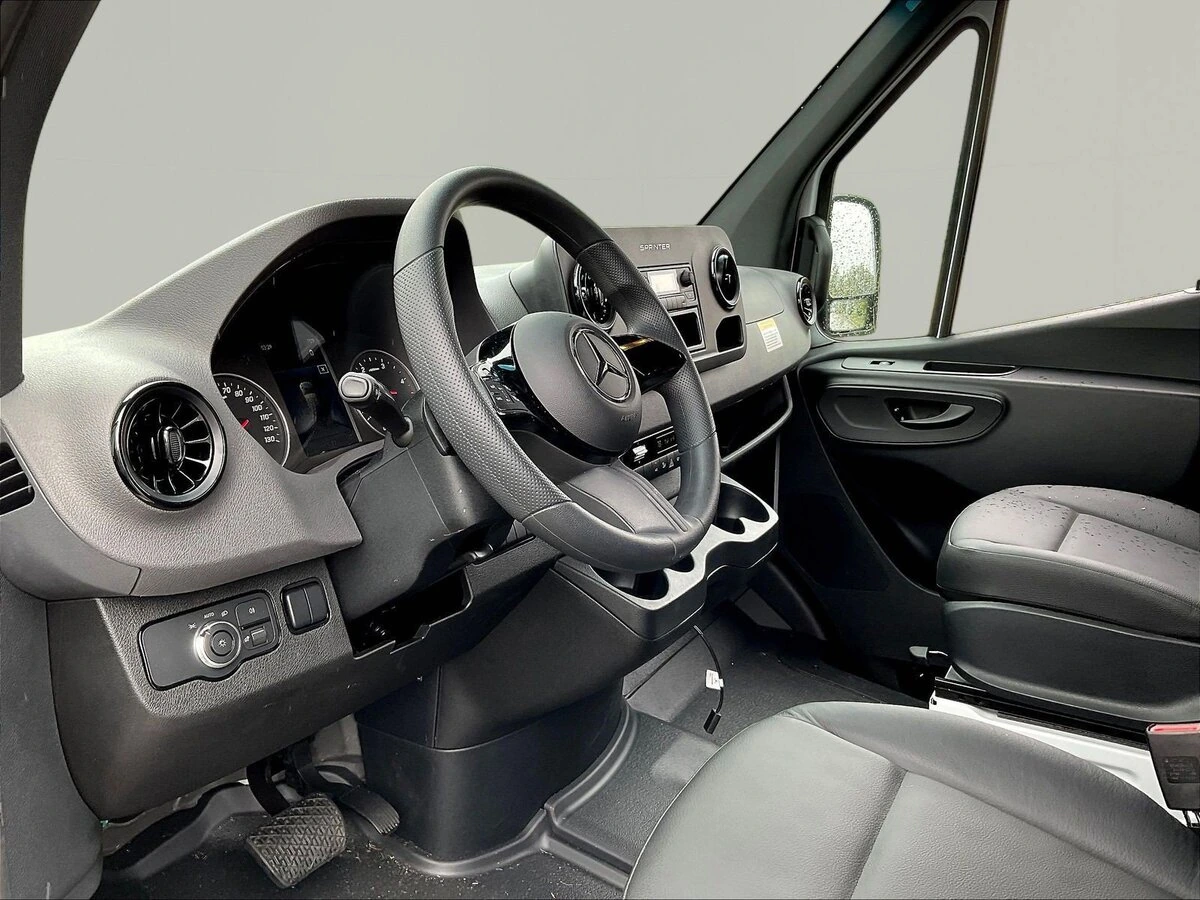 2025 Mercedes-Benz Sprinter Cargo Van Base - Photo 15
