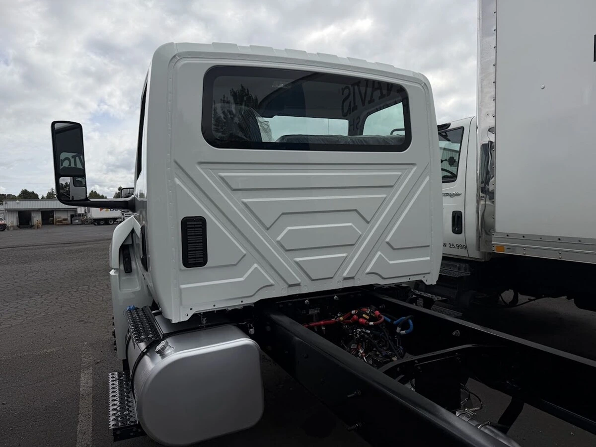 2027 International MV — photo 5