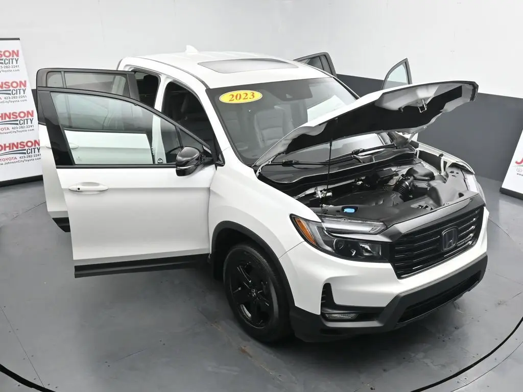 2023 Honda Ridgeline Black Edition photo 43