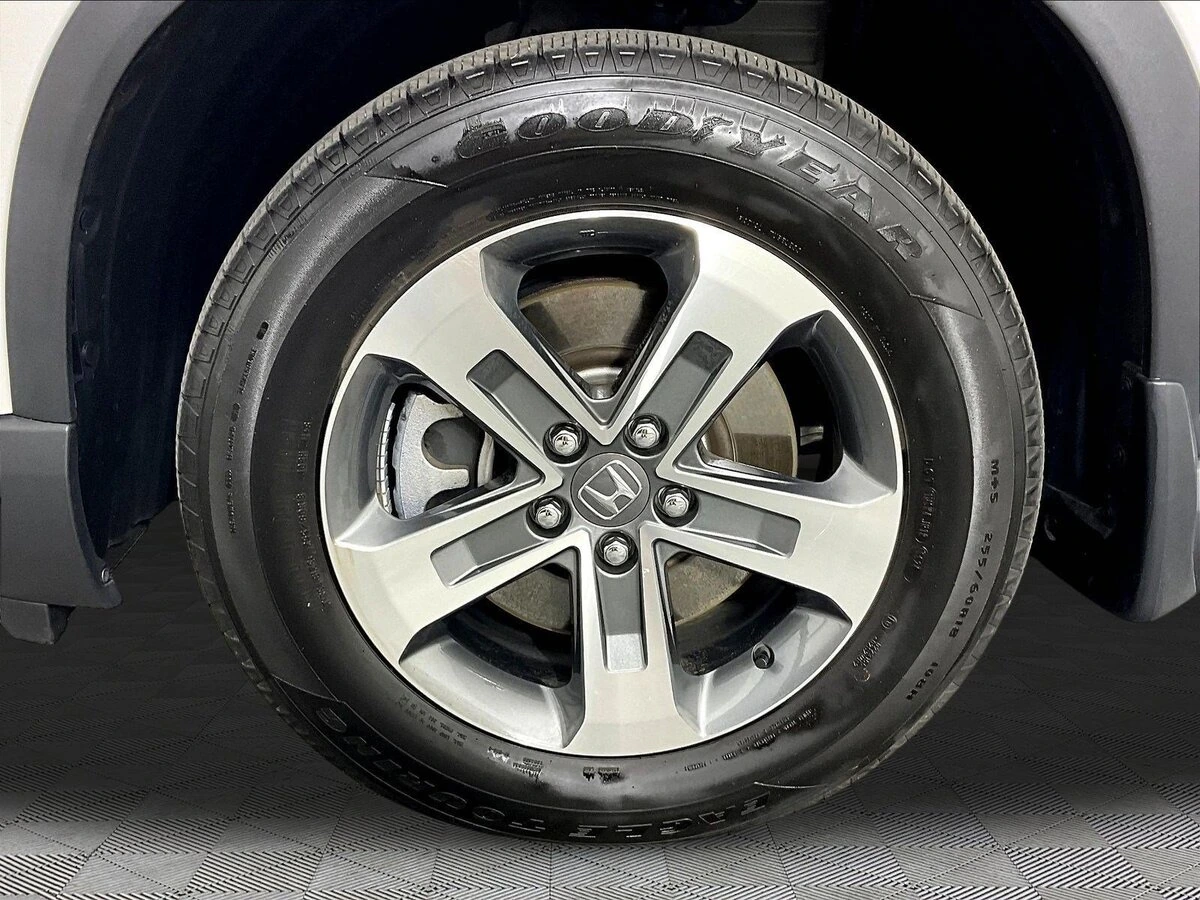 2025 Honda Pilot EX-L - Photo 33