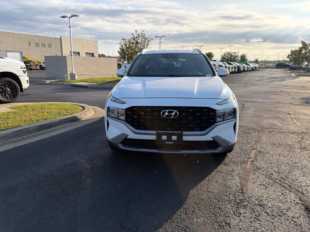Used 2023 Hyundai Santa Fe SEL with VIN 5NMS2DAJ5PH586948 for sale in Kansas City