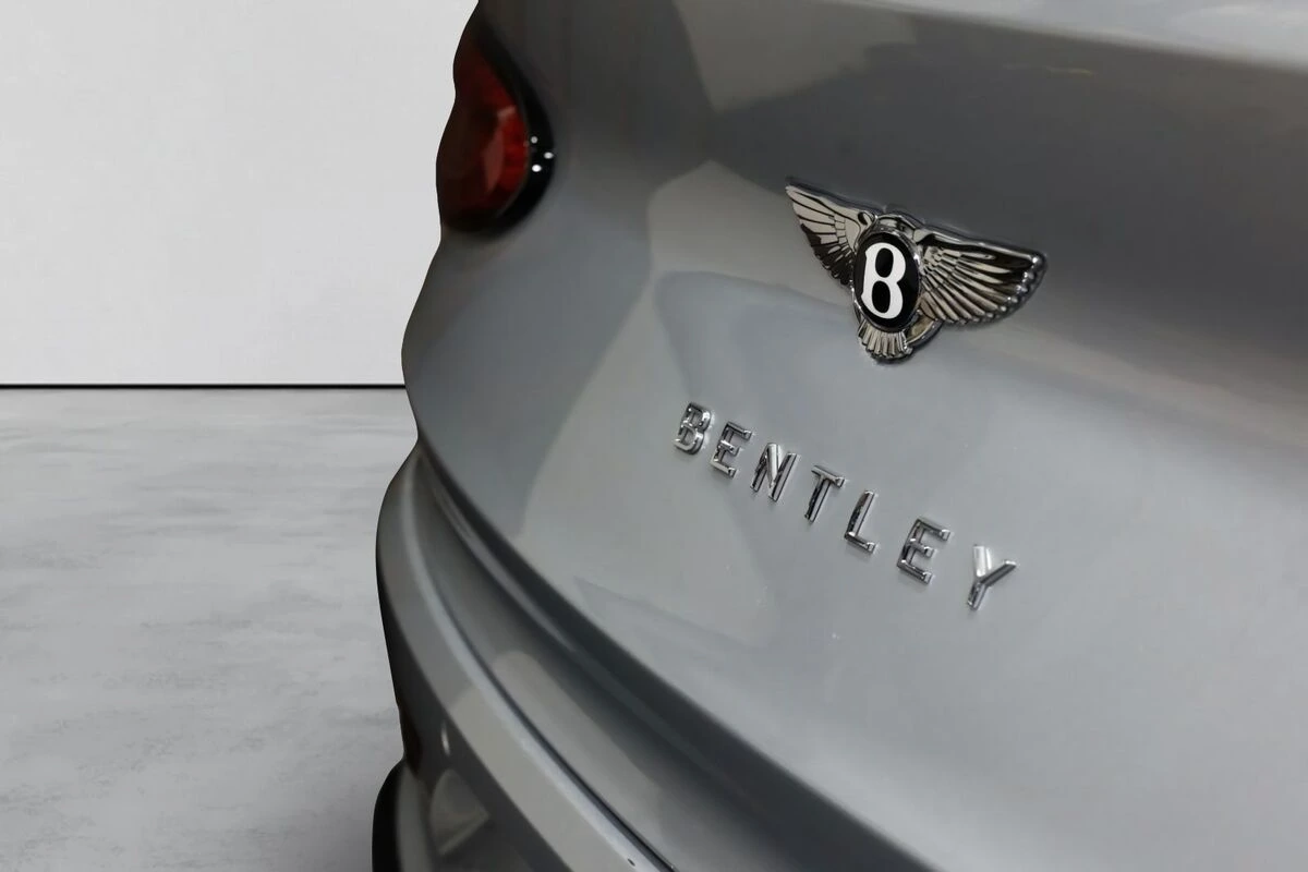 2022 Bentley Bentayga S - Photo 20