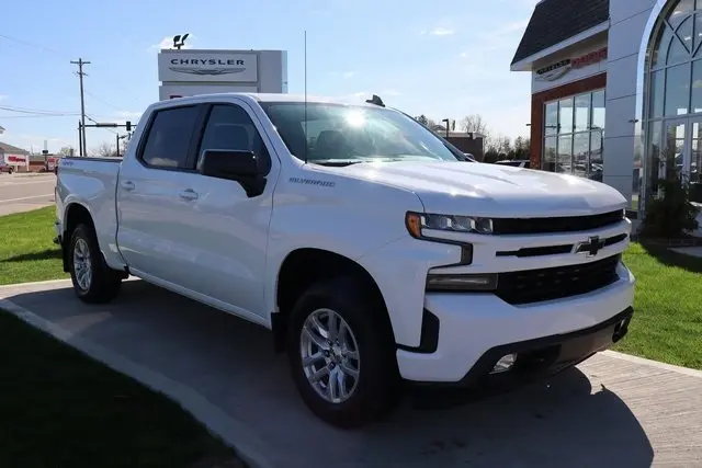 Used 2019 Chevrolet Silverado 1500 RST with VIN 1GCUYEED5KZ218601 for sale in Aurora, OH