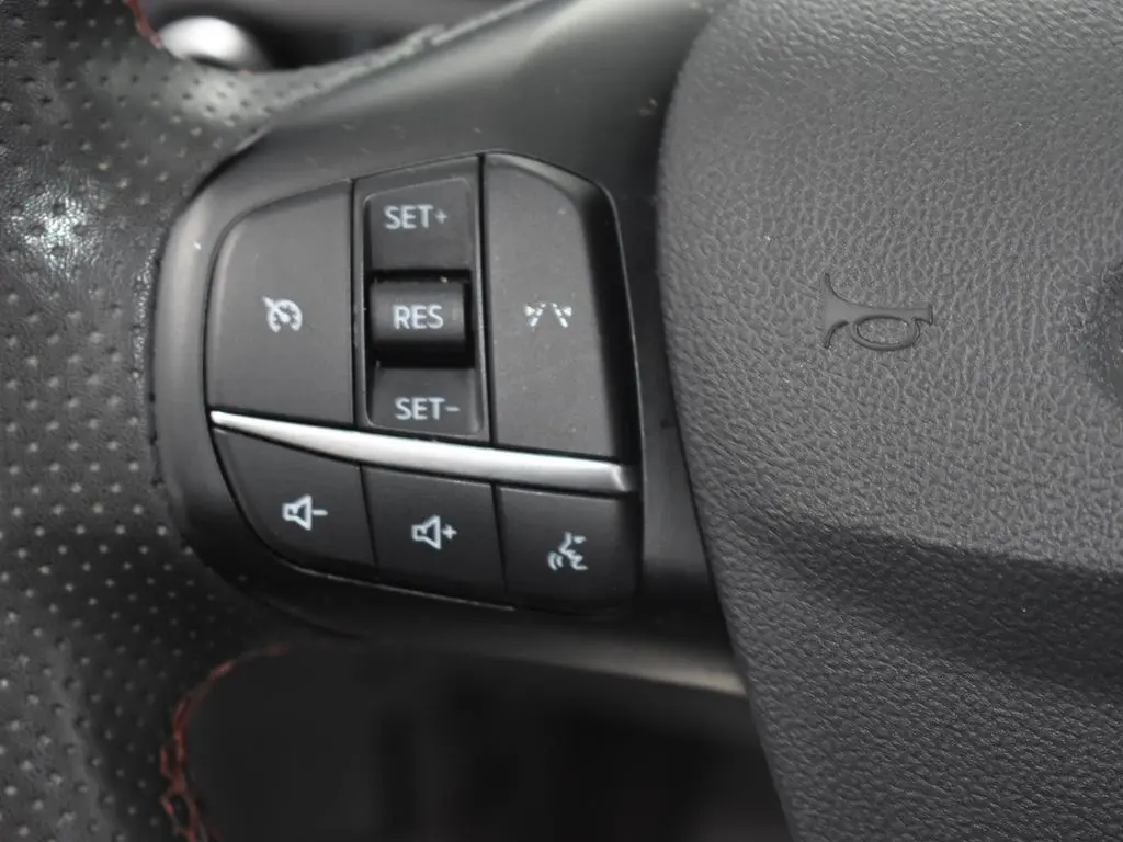 2023 Ford Escape ST-Line photo 15