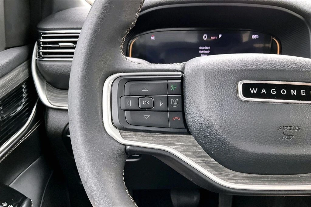 2023 Jeep Wagoneer Series II - Photo 18