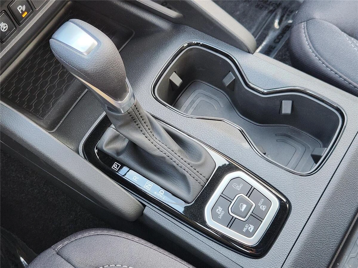 2026 Nissan Frontier SV - Photo 18