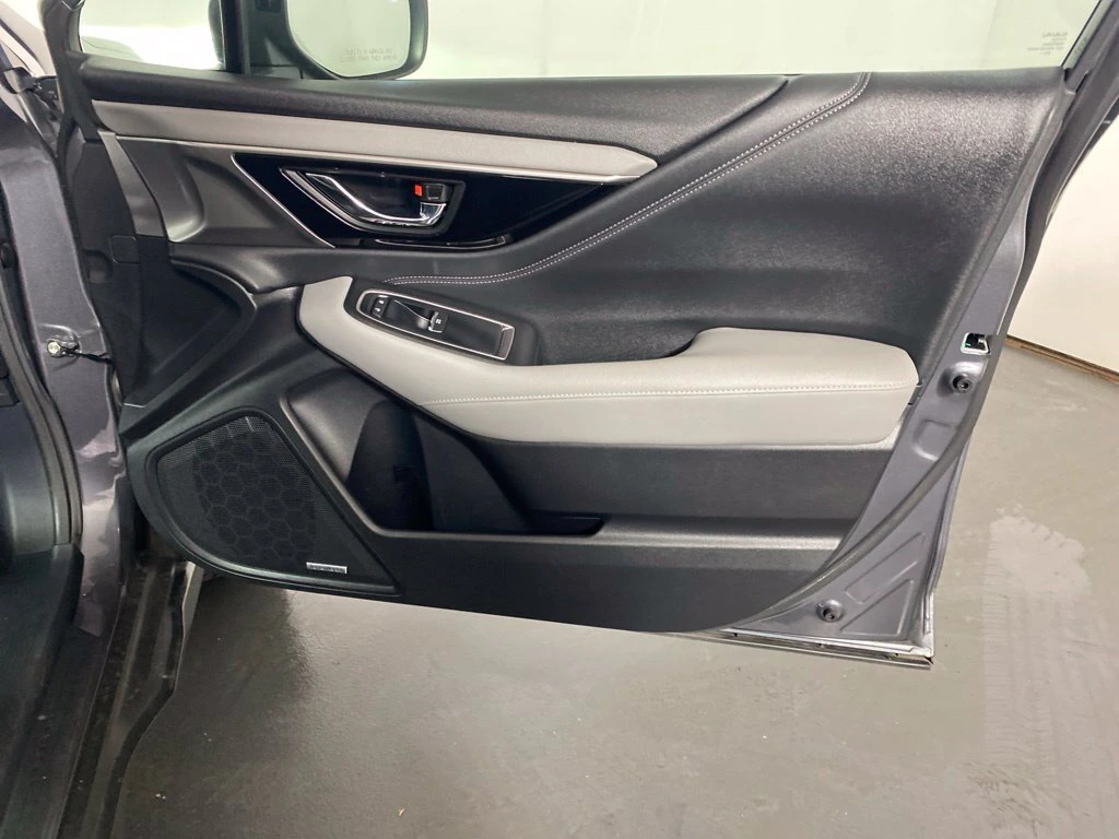2021 Subaru Outback Limited - Photo 32