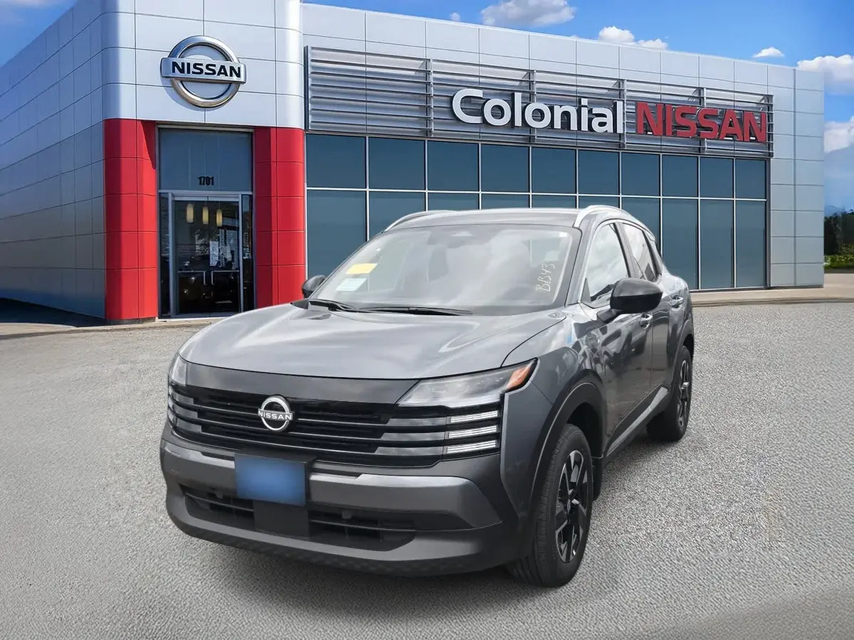 2026 Nissan KICKS SR AWD's photo