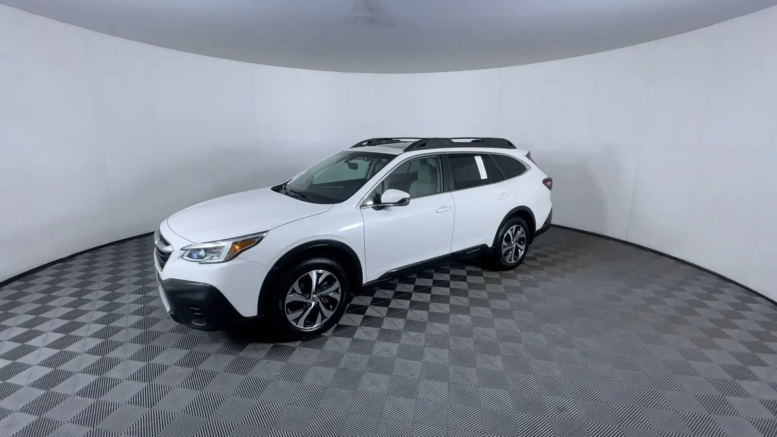 2020 Subaru Outback Limited photo 4