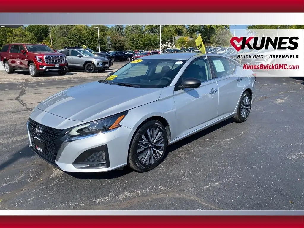 2024 Nissan Altima 2.5 SV photo 8