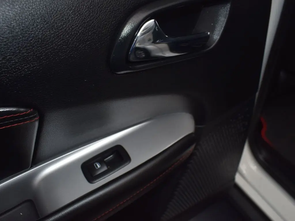 2015 Dodge Journey R/T photo 24