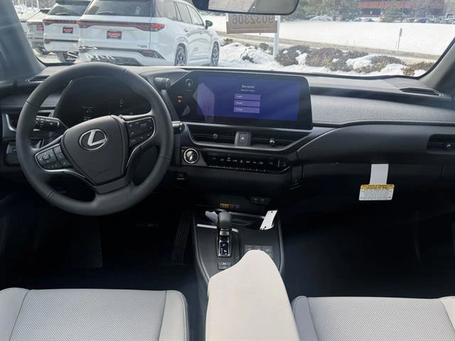 2025 Lexus UX 300h Premium - Photo 11