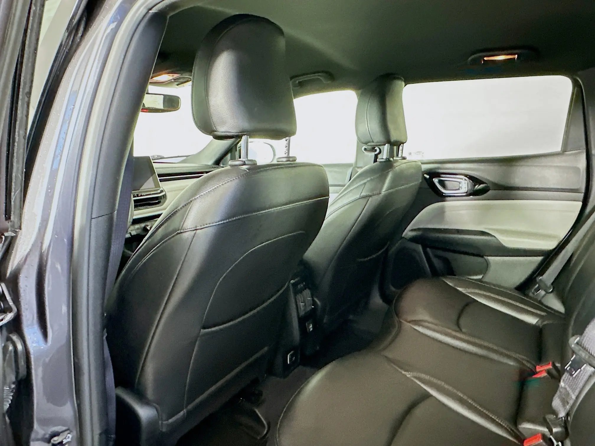 2024 Jeep Compass Limited photo 11