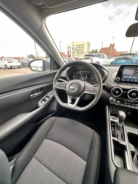 2025 Nissan Sentra SV photo 24