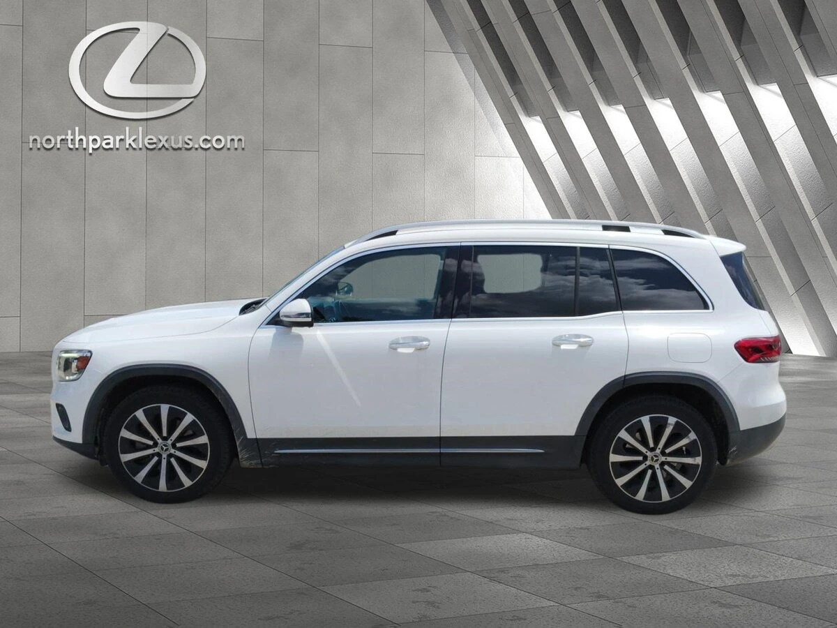 2020 Mercedes-Benz GLB GLB250's photo