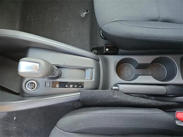 2025 Nissan Kicks Play S photo 20