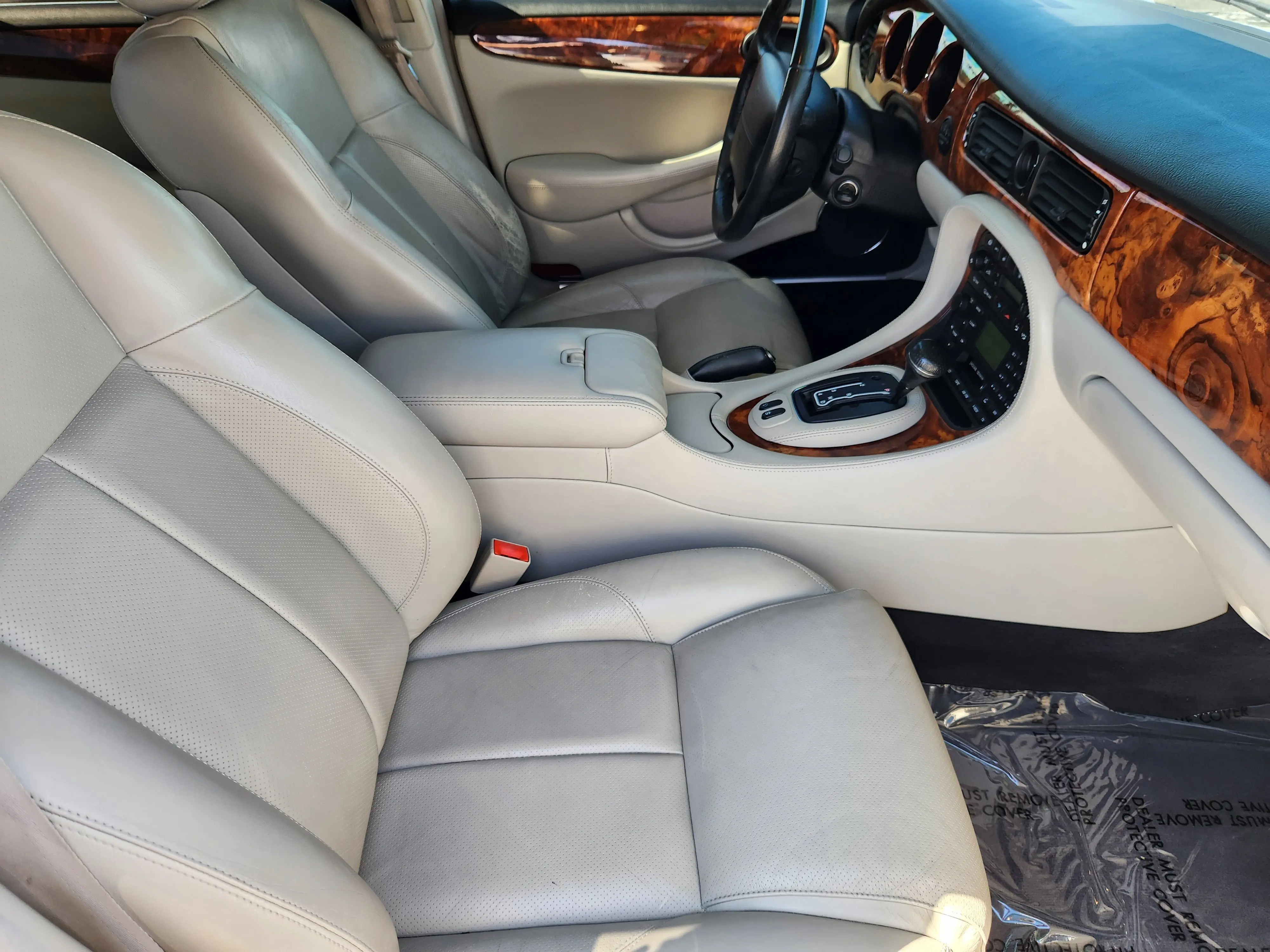 2002 Jaguar XJ Sport photo 12
