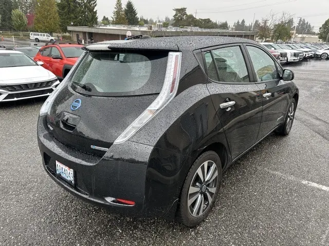 2013 Nissan Leaf SL photo 8