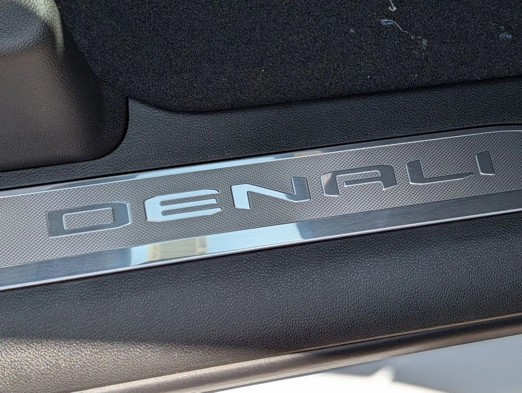 2026 GMC Sierra 3500HD Denali - Photo 24