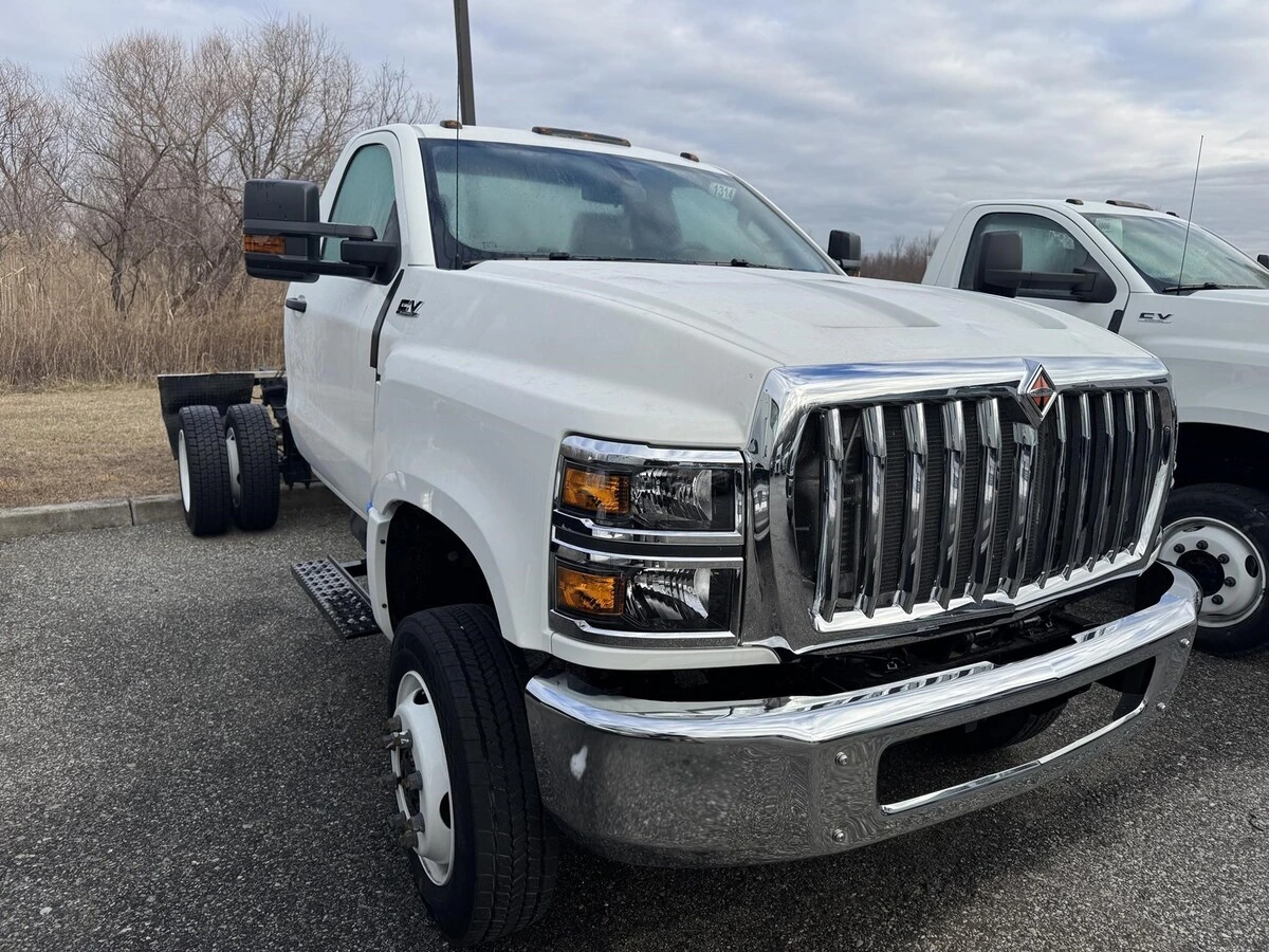 2024 International CV - image 3