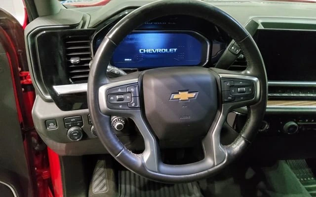 2022 Chevrolet Silverado 1500 LT - Photo 14