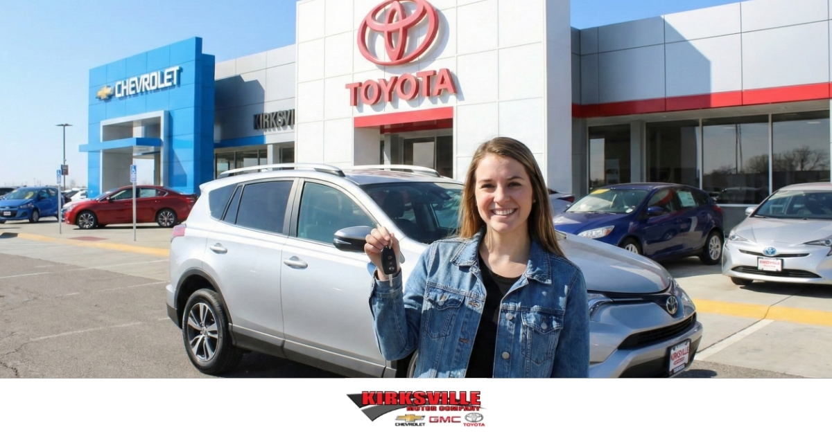 Woman Buying a car at Kirksville Motor Company