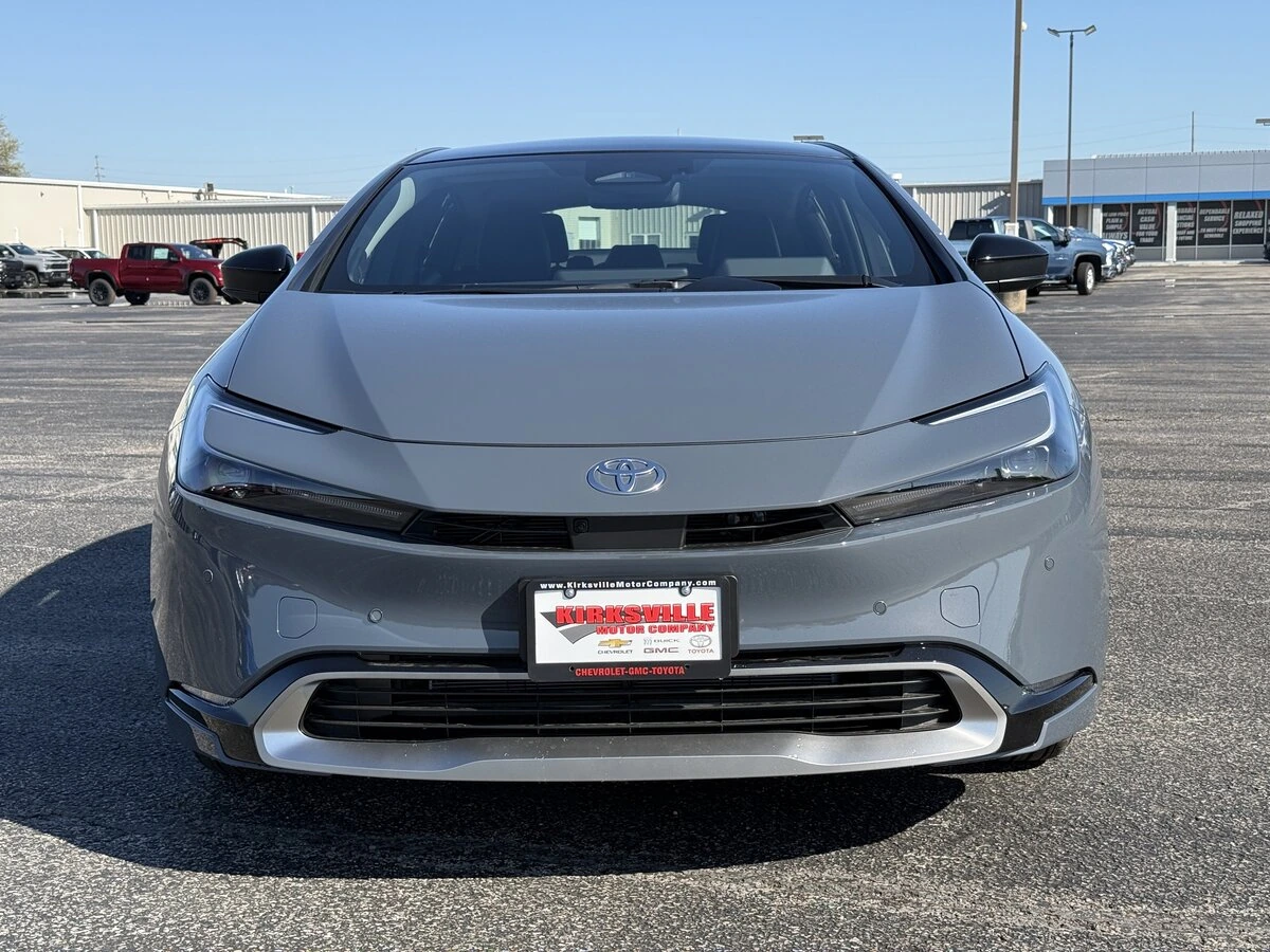2026 Toyota Prius Plug-in Hybrid XSE Premium - Photo 8