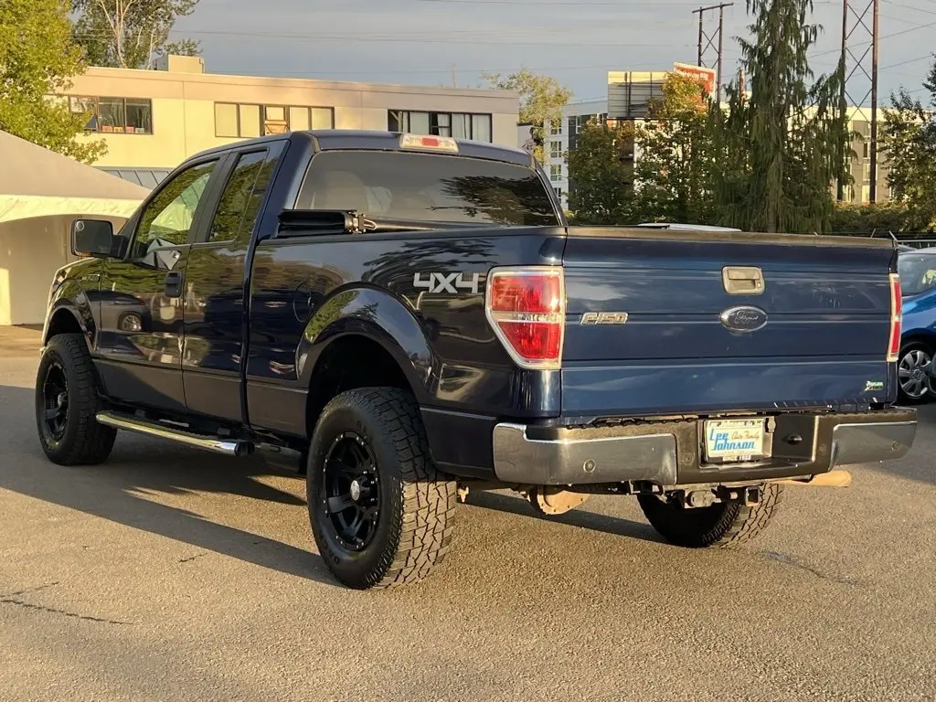 2010 Ford F-150 XLT photo 8