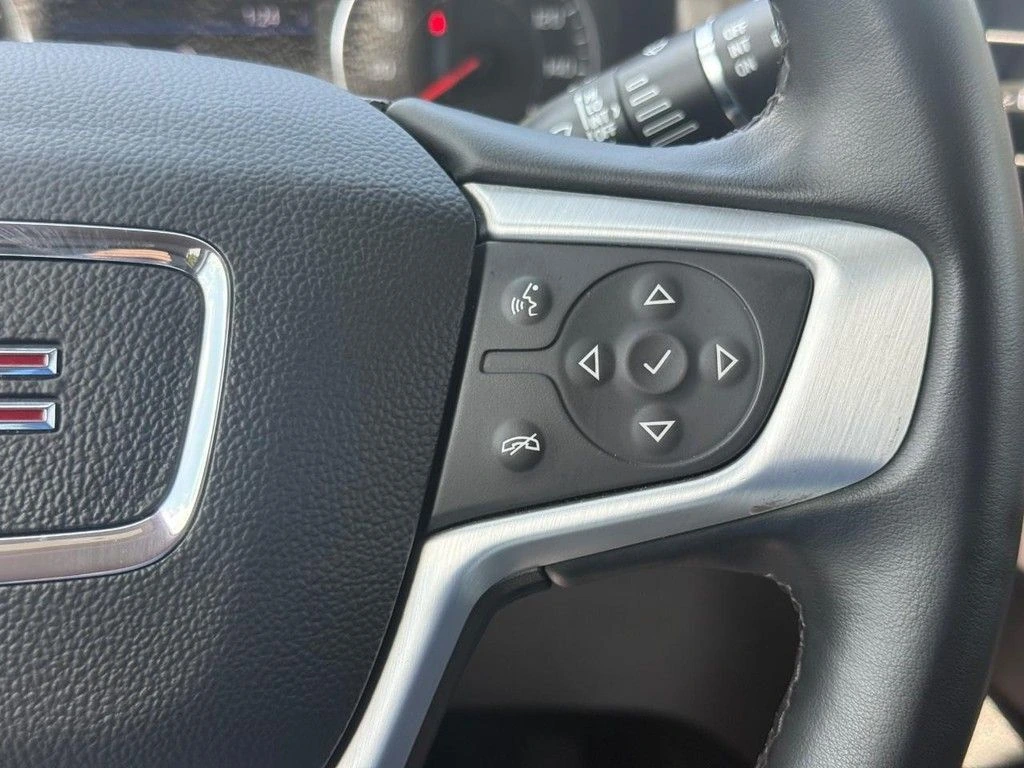 2023 GMC Acadia SLT - Photo 20